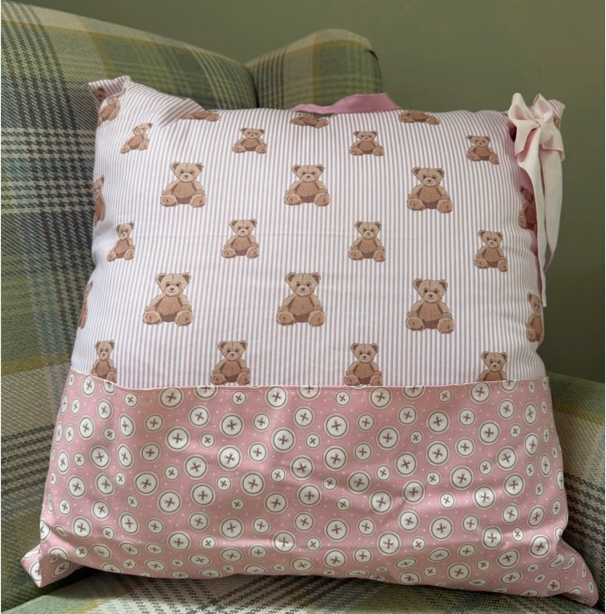 Reading Cushion - Teddy Collection